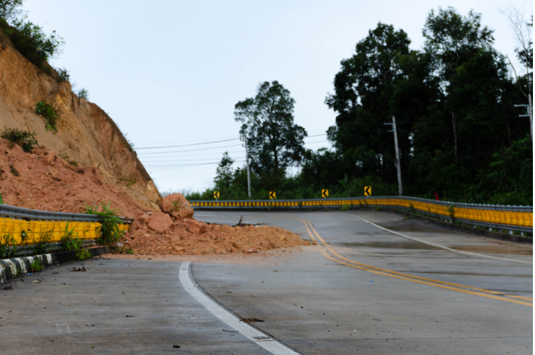 Tanah Longsor sebagai Indikator Krisis Tata Ruang dan Degradasi Lingkungan