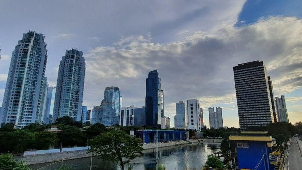 Kenapa Langit di Kota Besar Jarang Terlihat Biru? Ini yang Terjadi di Udara yang Kamu Hirup